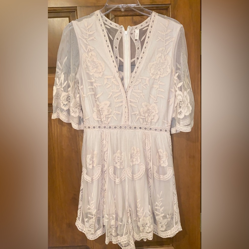 Wishlist ivory lace, embroidered romper. Size S.
